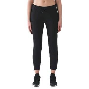 LULULEMON Black On the Fly Pant 28" Inseam Pull-On Elastic Waist Women's 2